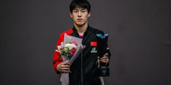 乐鱼娱乐体育-19岁温瑞博首夺成人赛冠军，该重新定义国乒“小将”这个词了|决赛|马斯喀特|乒乓球|少年|奖杯_新浪体育_新浪新闻