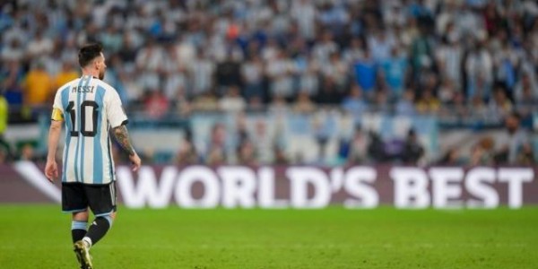 体育官方网址-梅西：世界杯进入最艰难阶段 阿主帅：不该这么痛苦