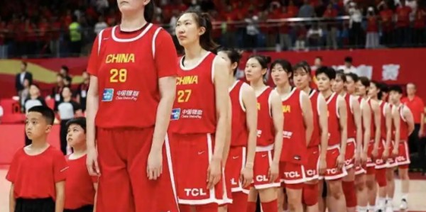 乐鱼娱乐体育-中国女篮轻取马里开门红！3大功臣浮出水面，李月汝21+11统治内线
